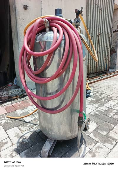 Washing service station machines