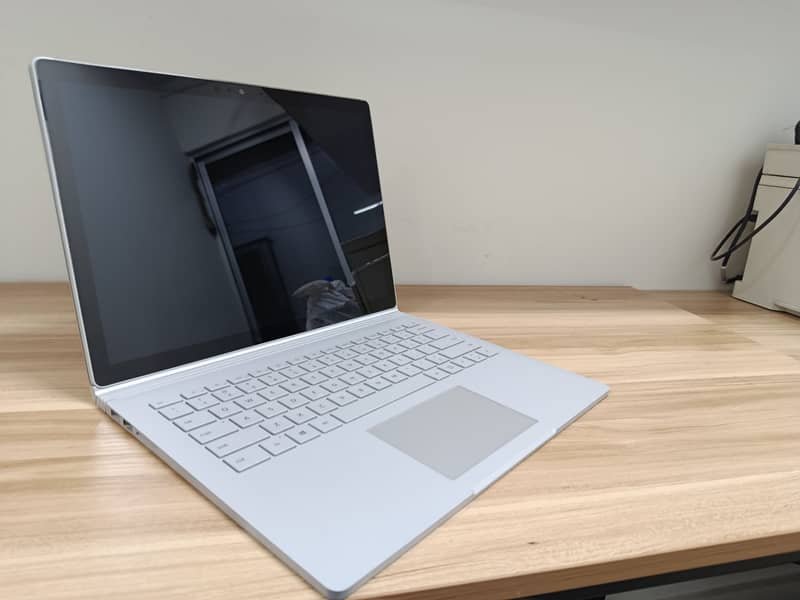 Microsoft Surface Book 2 13.5 I Laptop | 8GB RAM | 256GB SSD 1