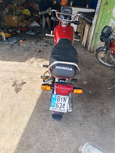 ORIGINAL HALAT MEIN HAI