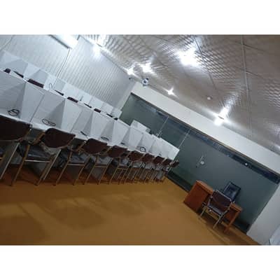1800 Sqft Full Furnished Office For Rent in Gulberg.