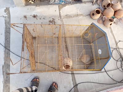 Birds and Hens Cages available bohat ache pinjary hain