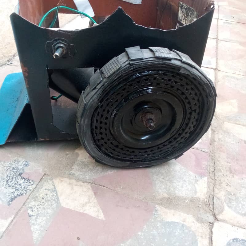 Sumo war robot 1