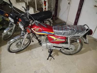 Bike ma kisi kisam ka bhi kaam nahi ha engine bhi ok ha or body bhi