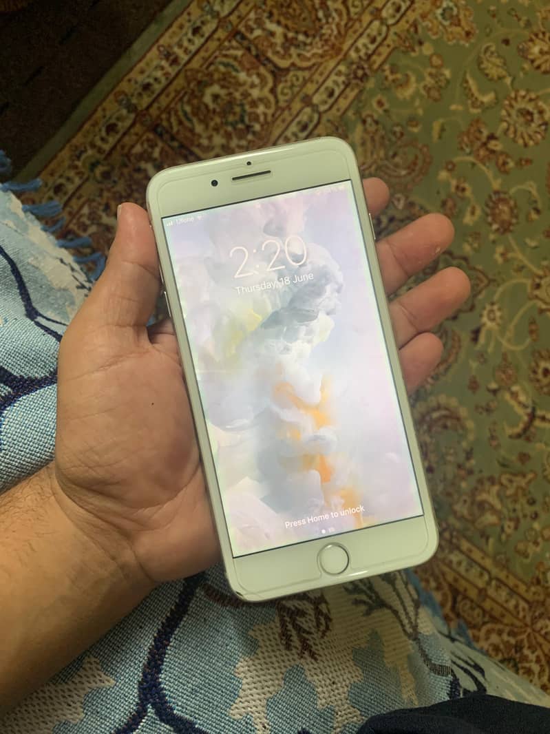 Apple iPhone 7 Plus 2