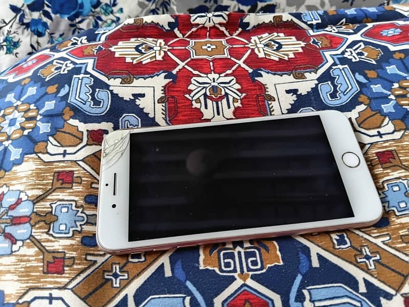 Apple iPhone 3