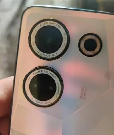 Tecno CAMON 20