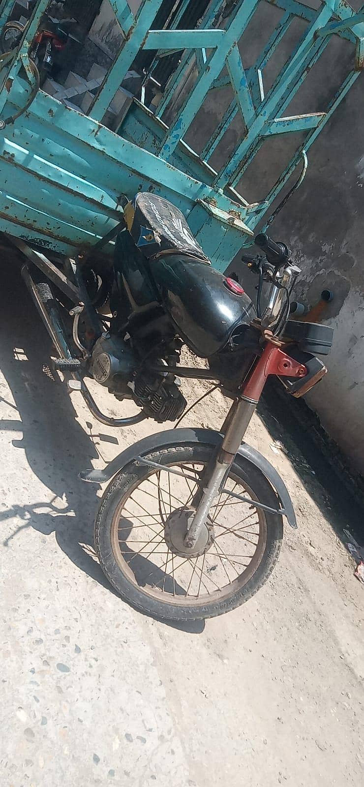 رکشہ سیل کیلیے ہے 0