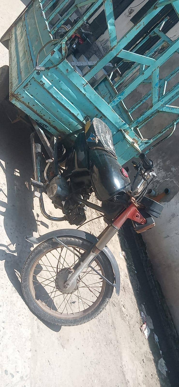 رکشہ سیل کیلیے ہے 1