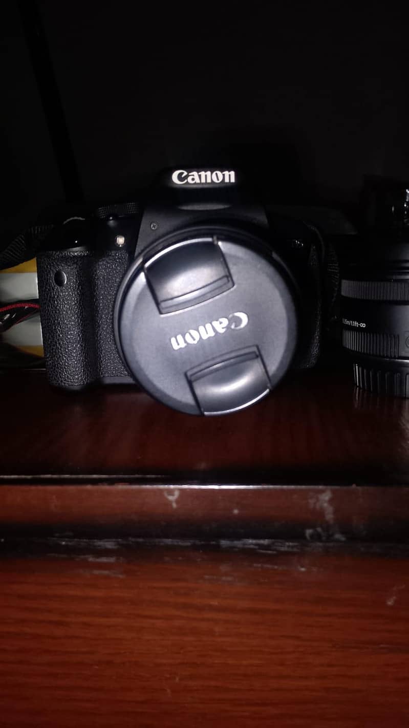 Canon EOS 700D 2