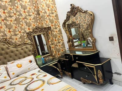 king size bed with dressing table