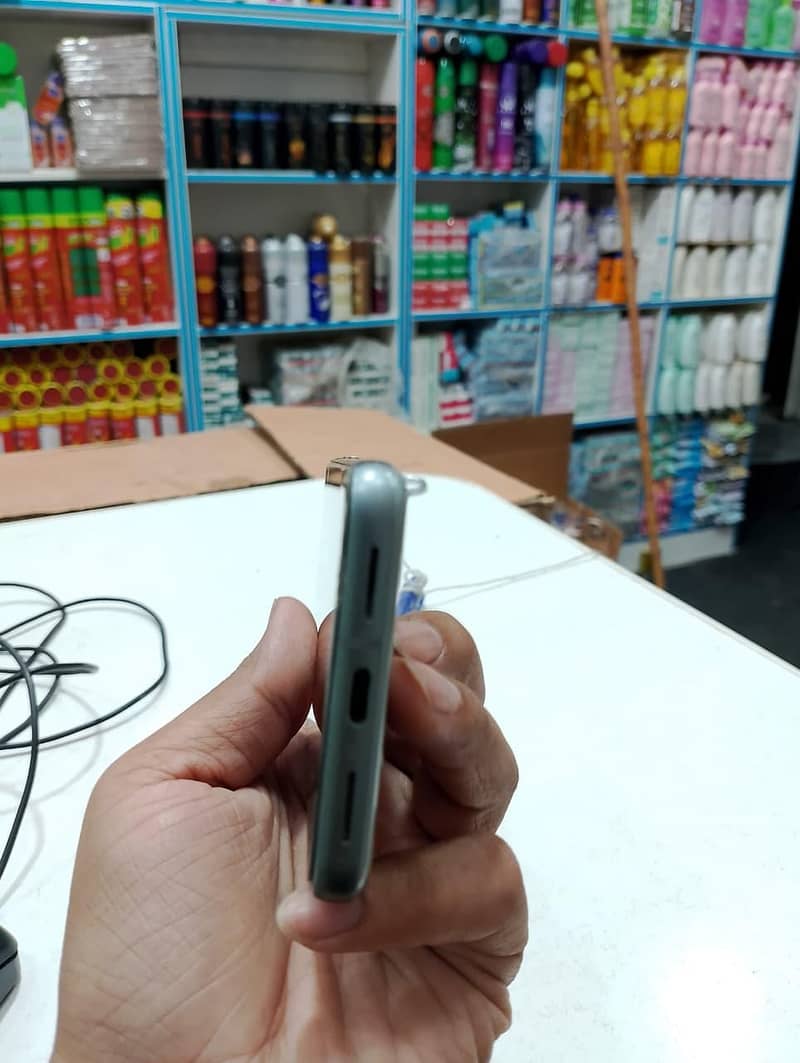 Google Pixel 8 1