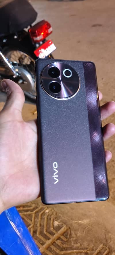 Vivo V30e