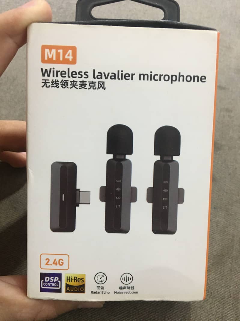 Wireless microphone 1