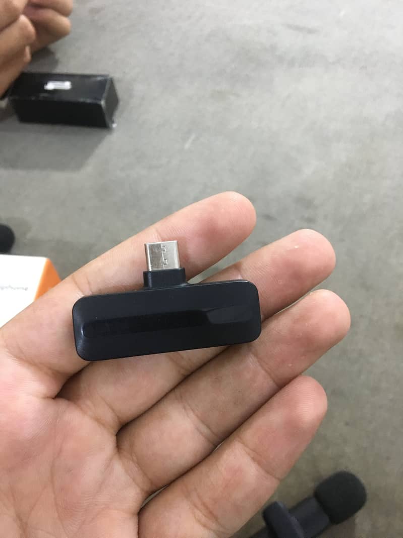 Wireless microphone 2
