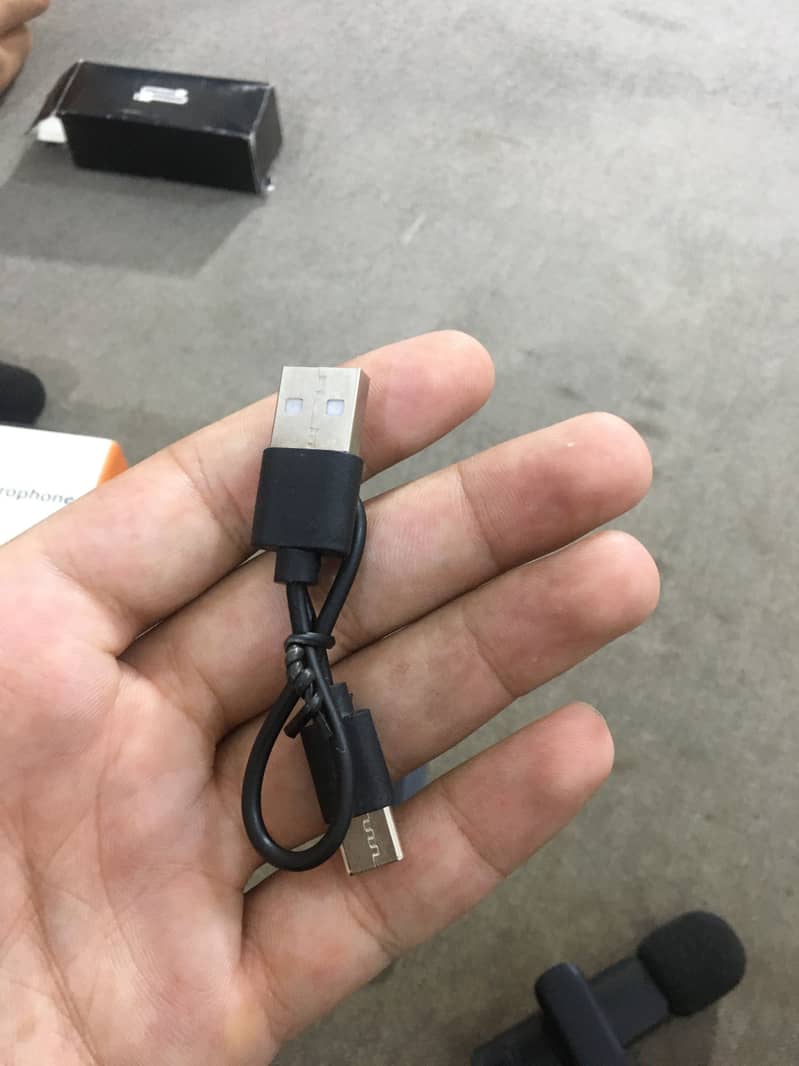 Wireless microphone 3