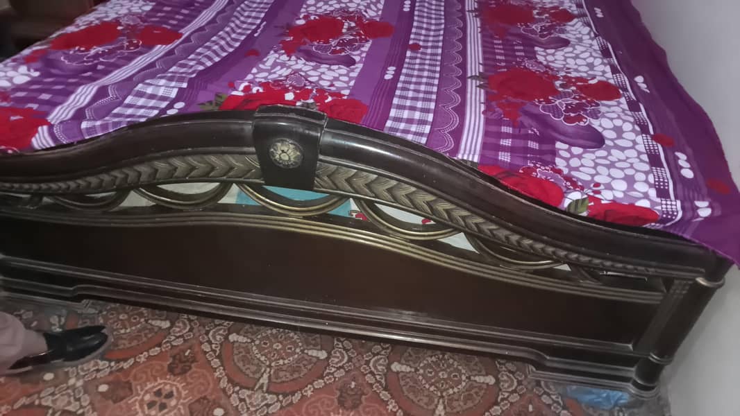Double Bed 0