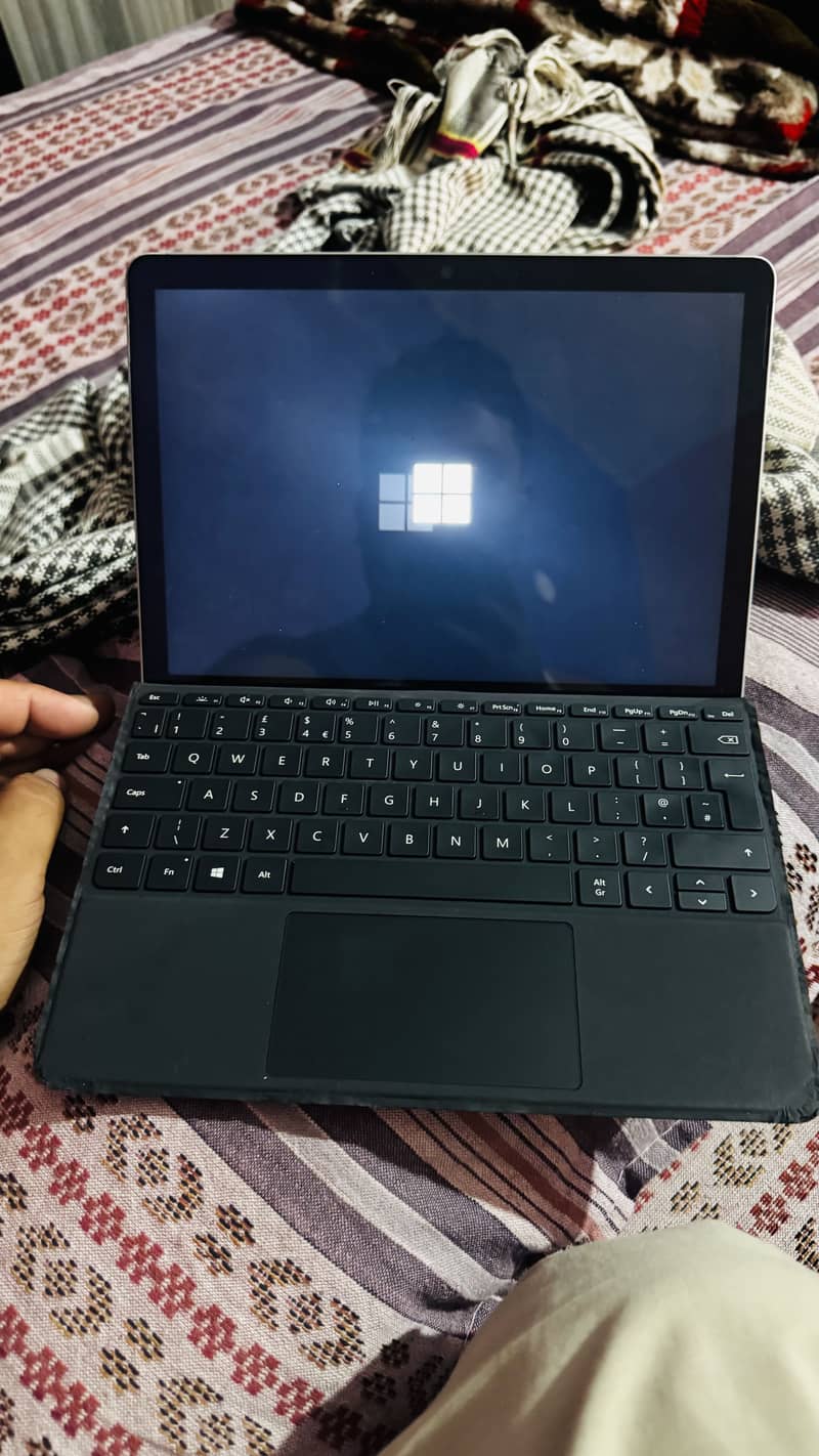 Microsoft surface go 2 1