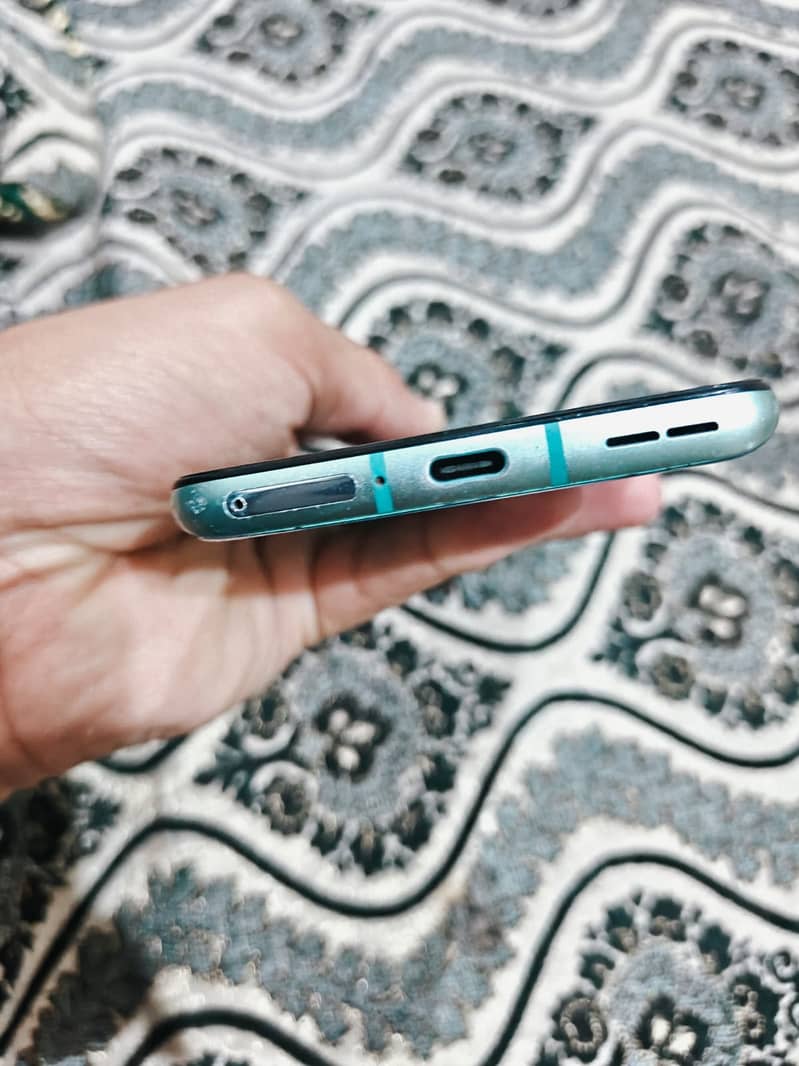 One Plus 8T 1