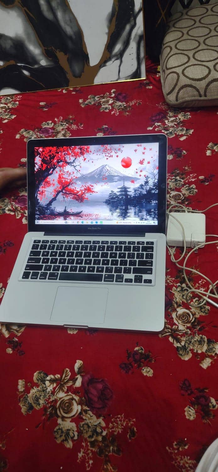 MacBook pro 2012 9