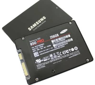 Samsung 256GB SSD SATA - 2.5″ SSD - Solid State Drive -