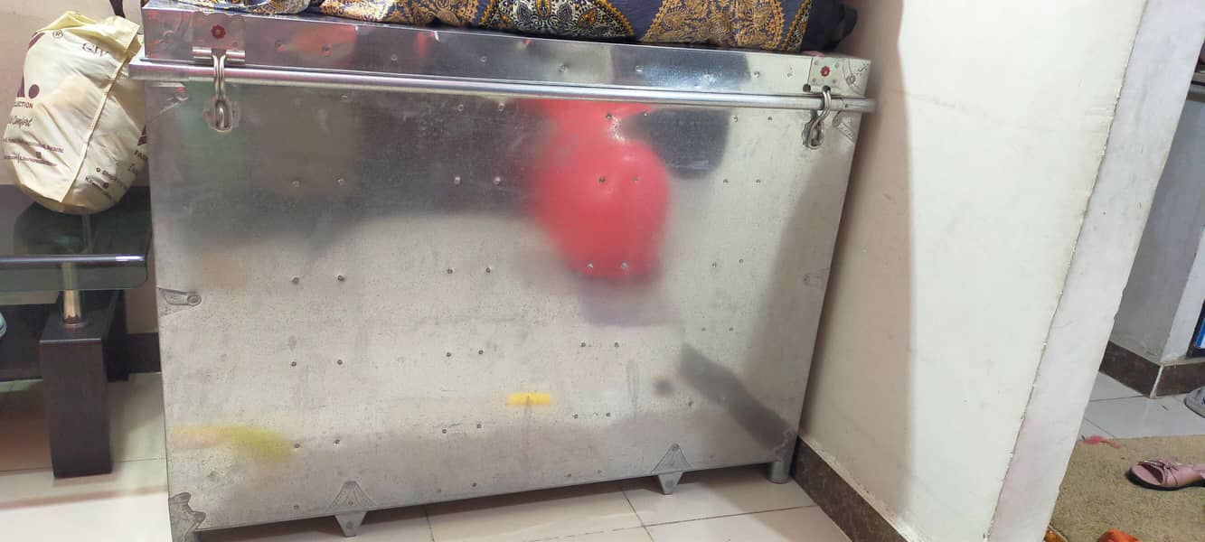 Trunk/storage box large 0