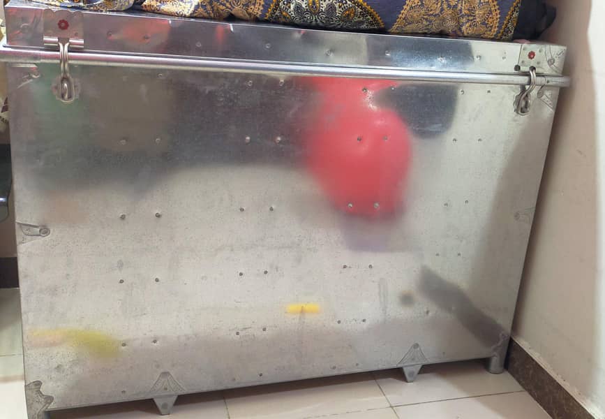 Trunk/storage box large 1