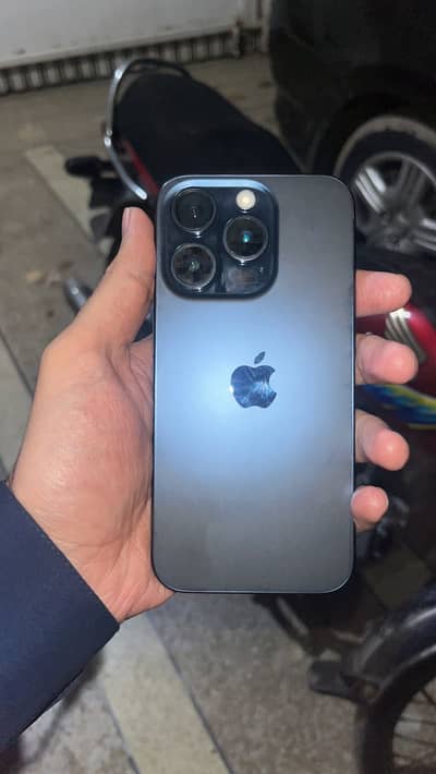 Apple iPhone 15 Pro