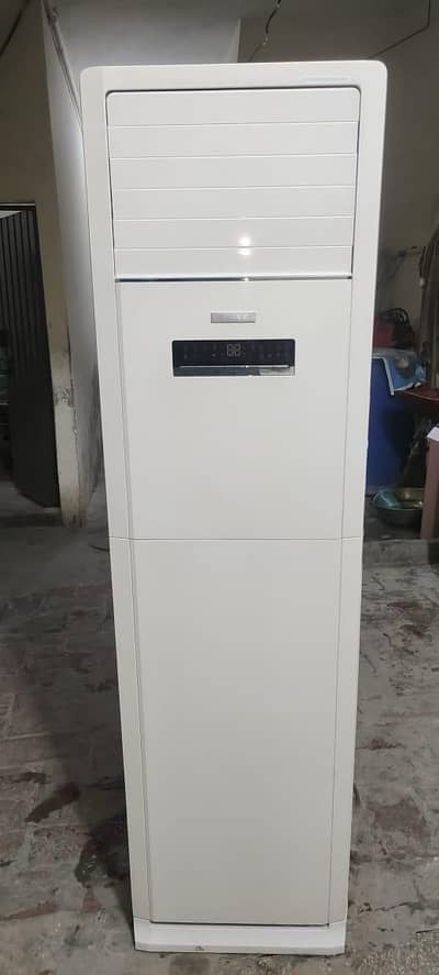 2 Ton Gree Floor Standing Ac Slightly Used for Sale
