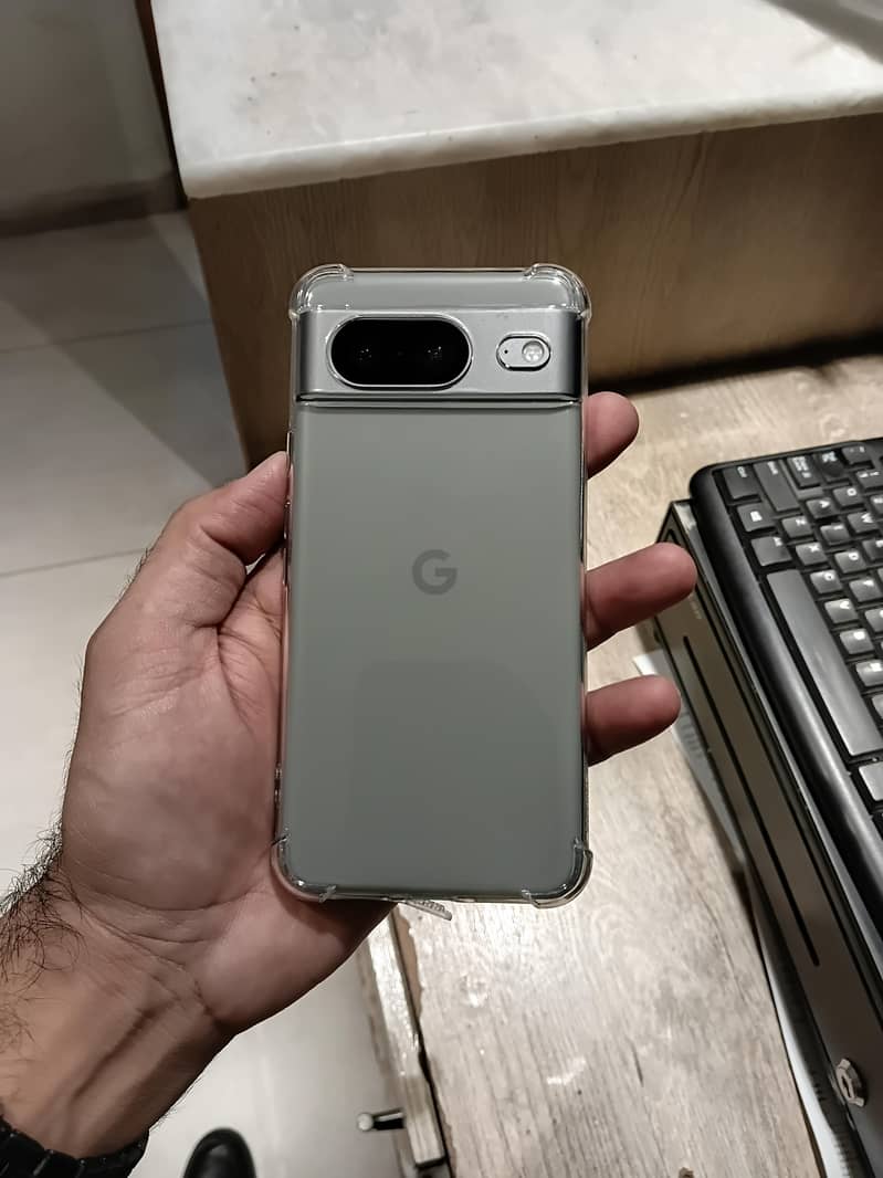 Google Pixel 8 1