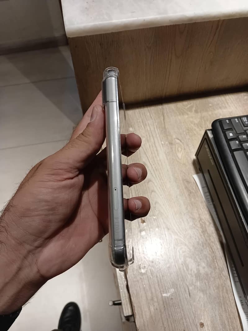 Google Pixel 8 3