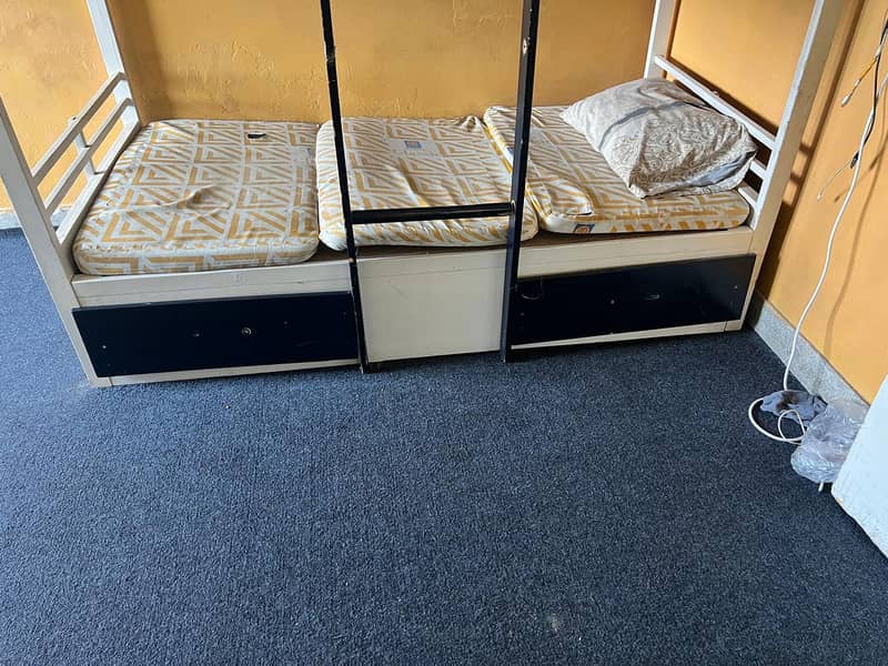 Bunk bed 0