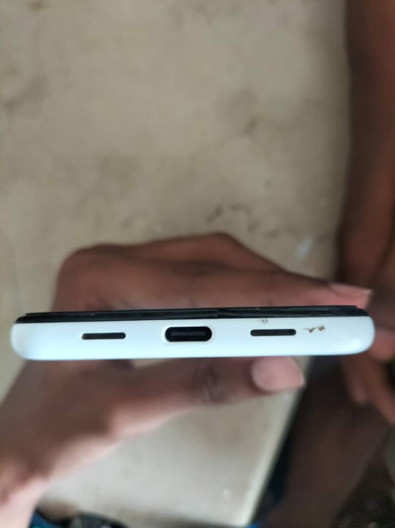 Google Pixel 3a 5