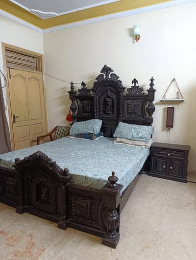 Pure Sheesham Chinioti Bed
