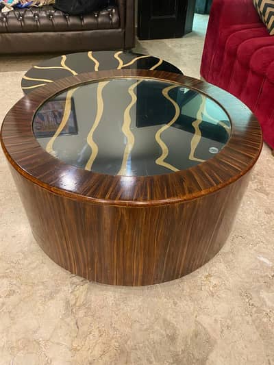 coffee table in 2 pieces size 3x3 with mirror and 2.5x1.5 available