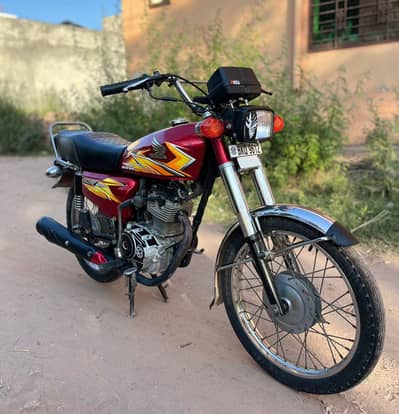 honda 125 model 21 all Punjab no location bharakahu Islamabad