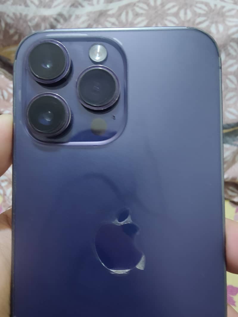 Apple iPhone 14 Pro Max 4