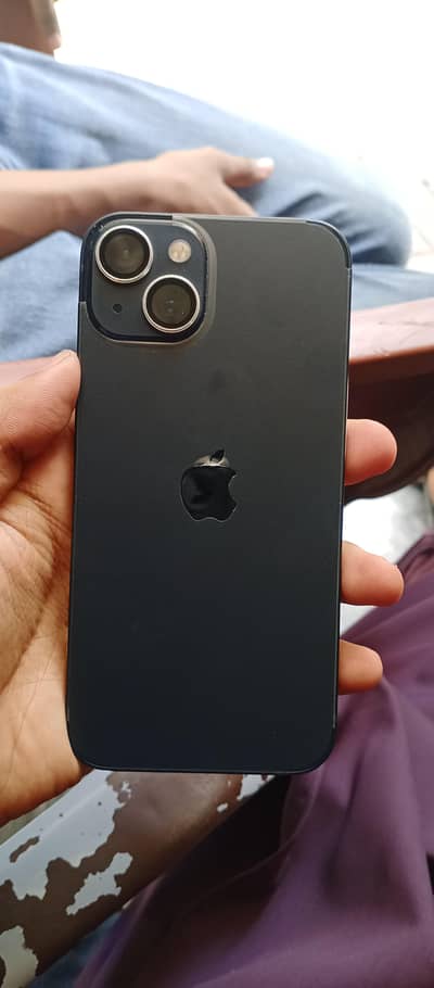Apple iPhone 13