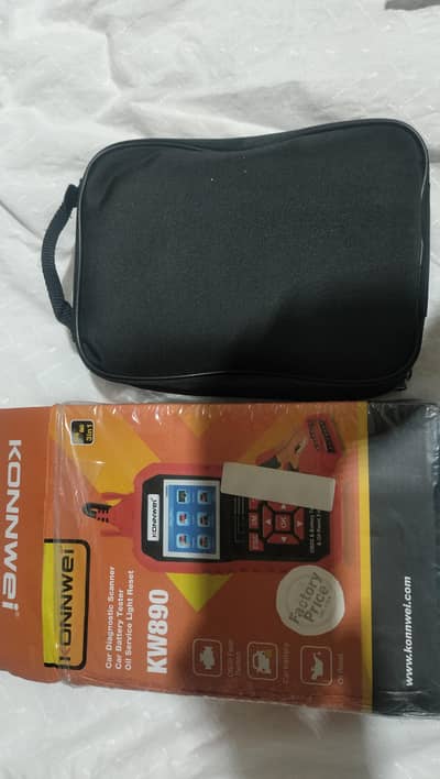 Car Scanner OBD2 Konnwei 890
