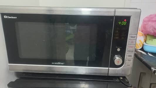 Dawlance DW-132 S Digital Solo Microwave Oven for sale.