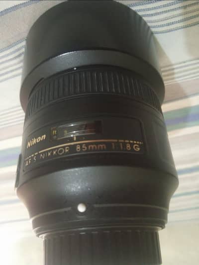 Nikon lens 85mm 1.8G fo sale