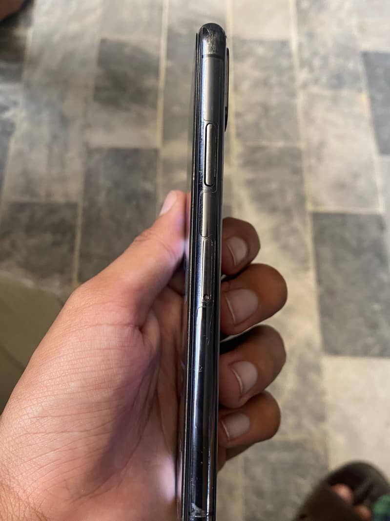 Apple iPhone X 2
