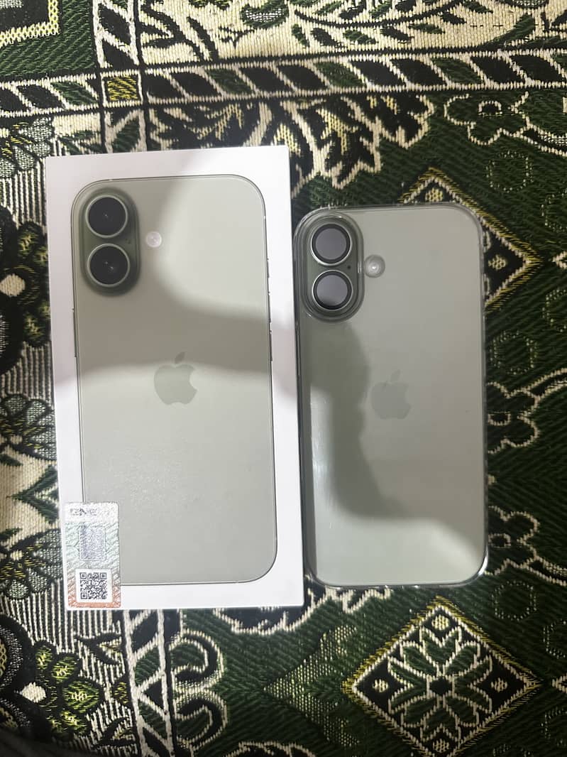 Apple iPhone 17 0