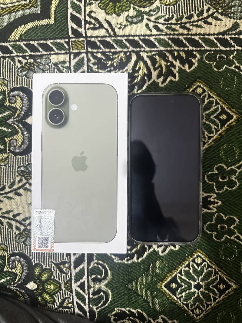 Apple iPhone 17 5