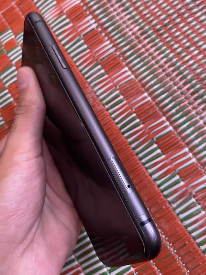 Apple iPhone 11 6
