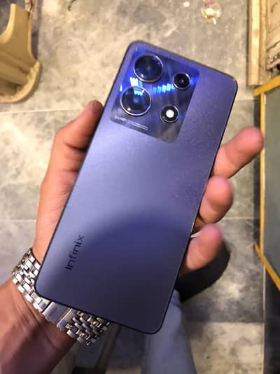 Infinix Note 30