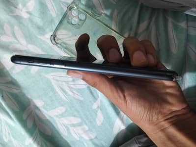 Apple iPhone 11 Pro Max all genuine ni fault