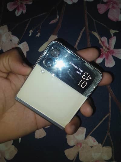 Samsung Mobile Z Fold 3