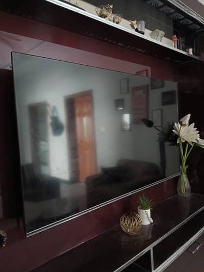 chiq 55 inc LED