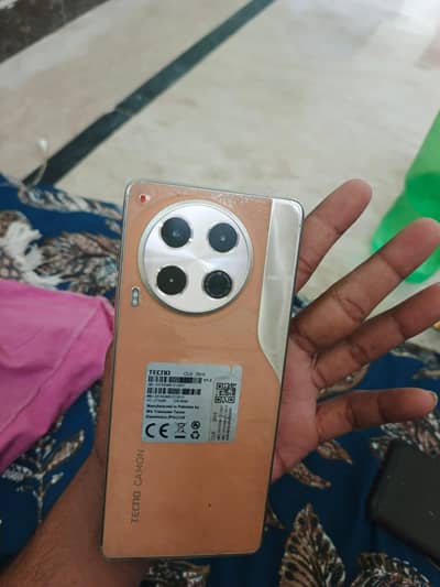 Tecno CAMON 30