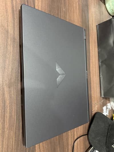 HP VICTUS 15